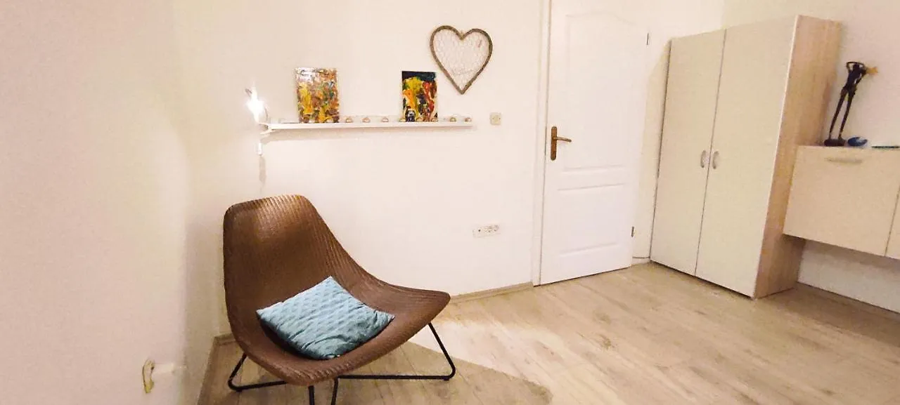 Retro Opatija Center Apartments