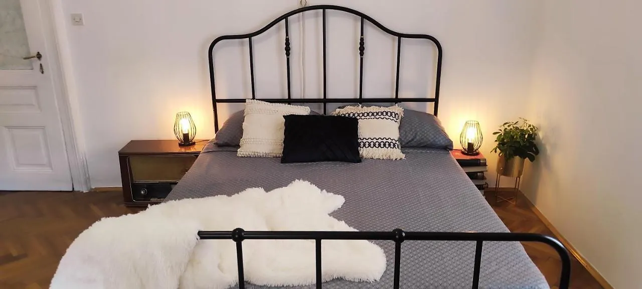 Retro Opatija Center Apartments Croatia